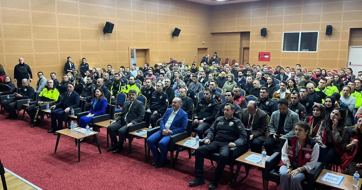 Edirne’de “Koruyucu Aile Hizmeti” tanıtım toplantısı düzenlendi